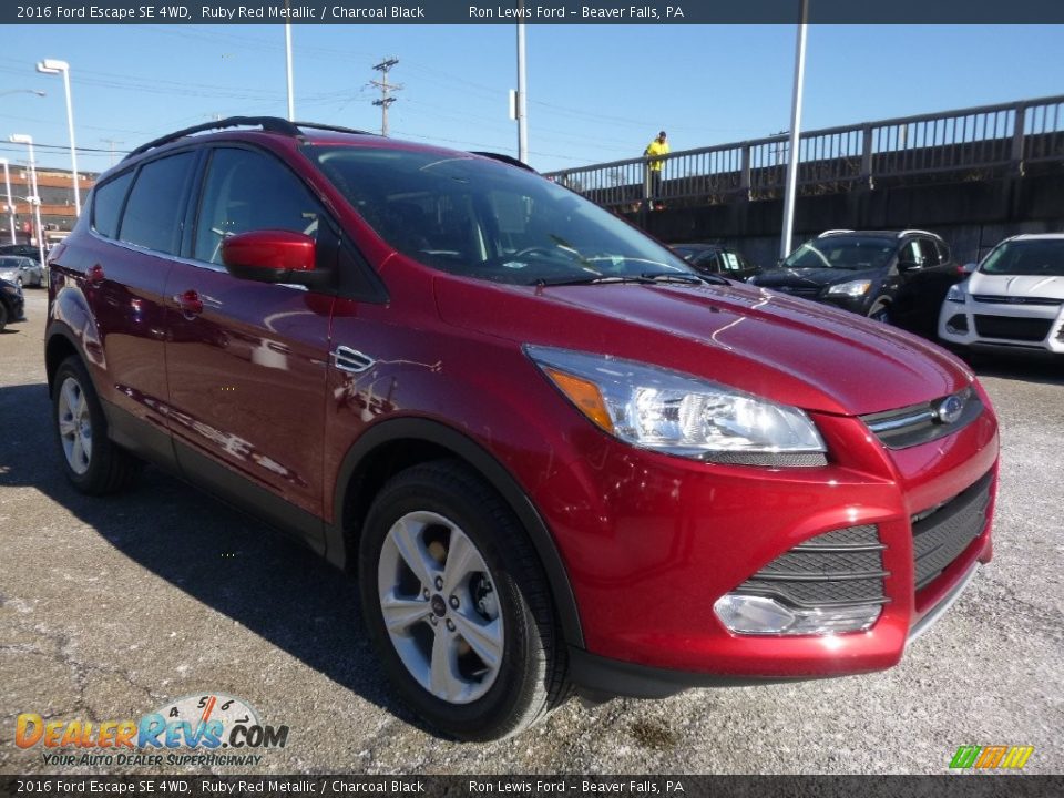 2016 Ford Escape SE 4WD Ruby Red Metallic / Charcoal Black Photo #9