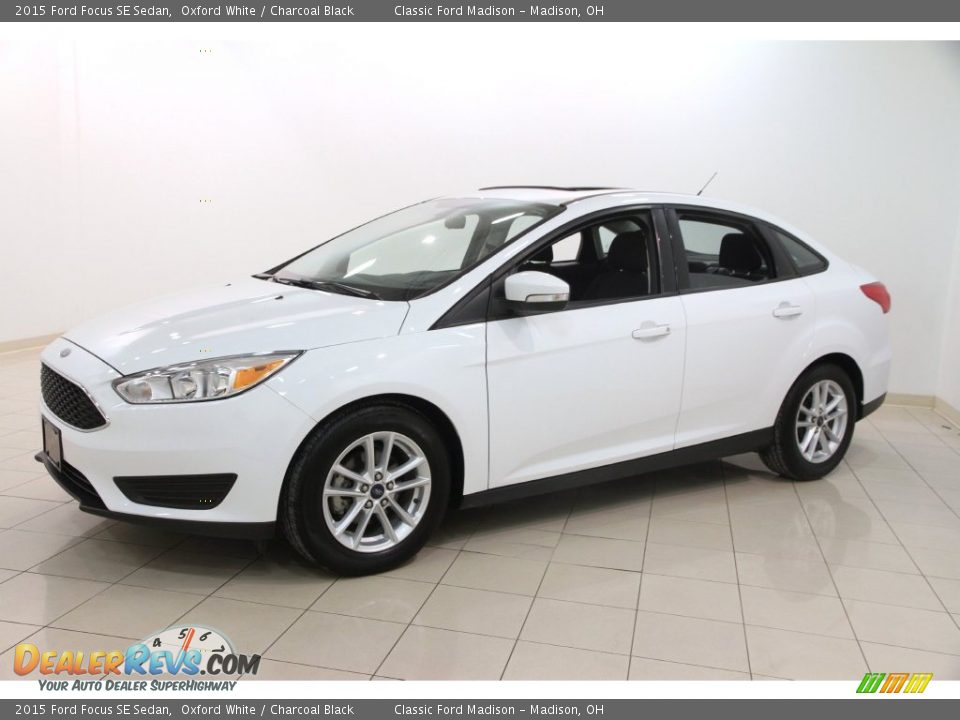 2015 Ford Focus SE Sedan Oxford White / Charcoal Black Photo #3