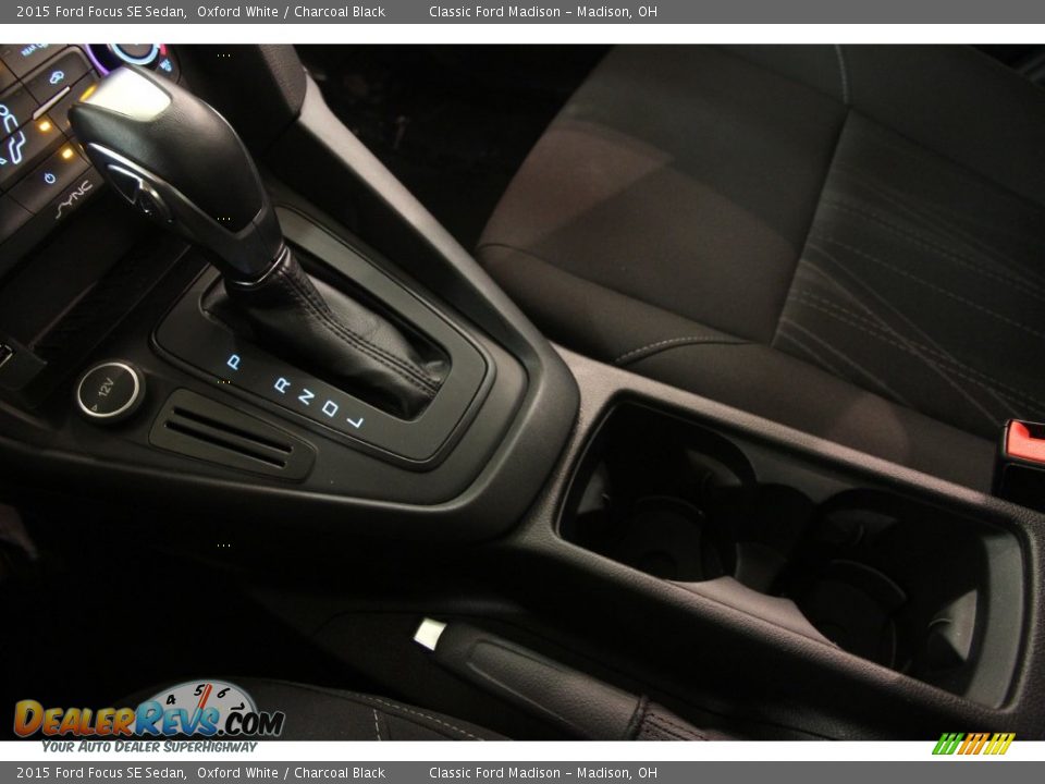 2015 Ford Focus SE Sedan Oxford White / Charcoal Black Photo #13