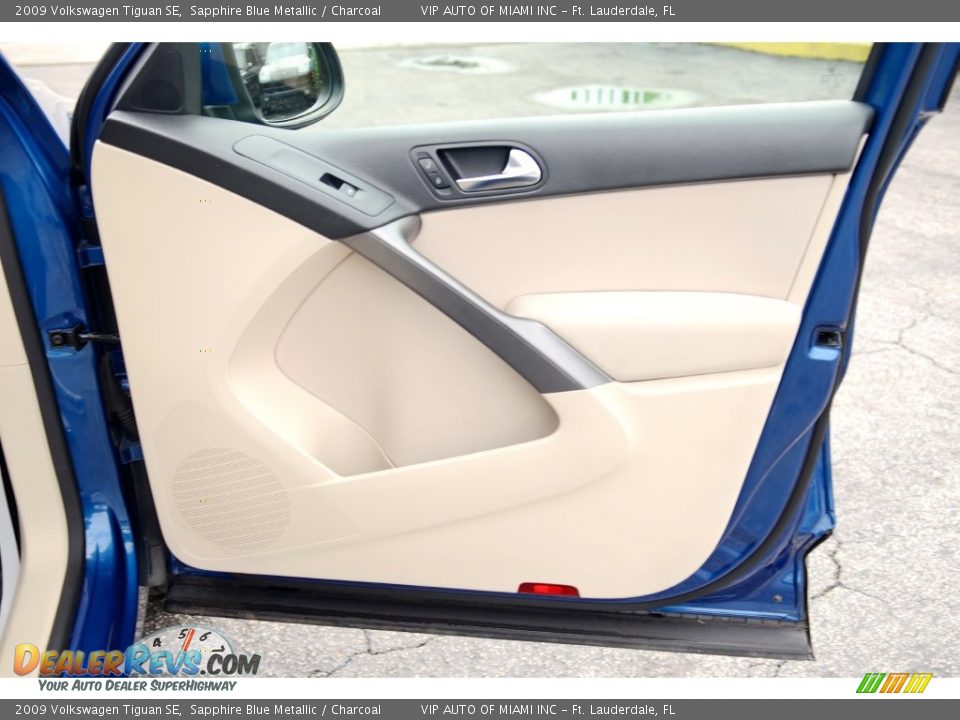 2009 Volkswagen Tiguan SE Sapphire Blue Metallic / Charcoal Photo #33