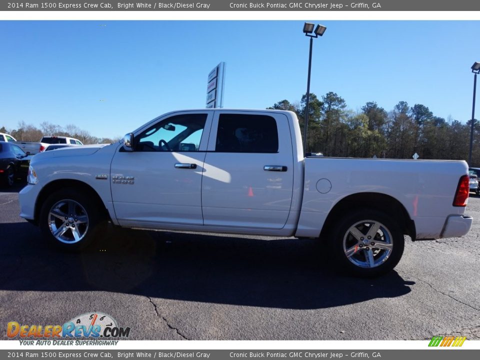 2014 Ram 1500 Express Crew Cab Bright White / Black/Diesel Gray Photo #4