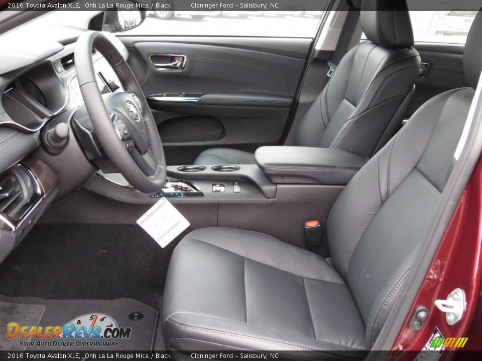 Front Seat of 2016 Toyota Avalon XLE Photo #10