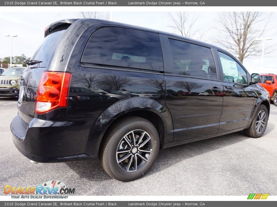 2016 Dodge Grand Caravan SE Brilliant Black Crystal Pearl / Black Photo #3