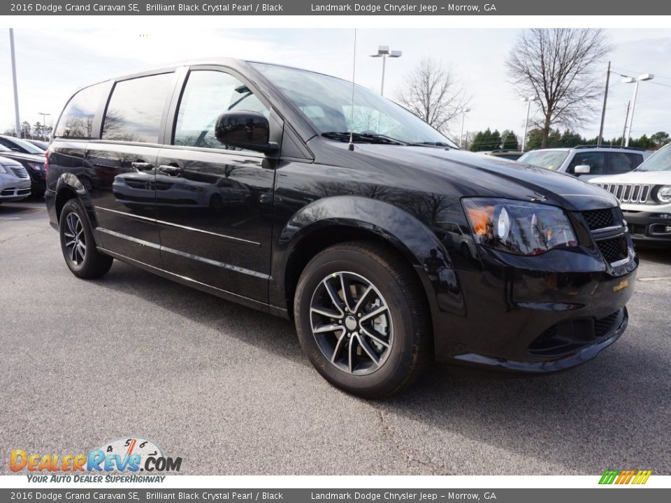 2016 Dodge Grand Caravan SE Brilliant Black Crystal Pearl / Black Photo #4