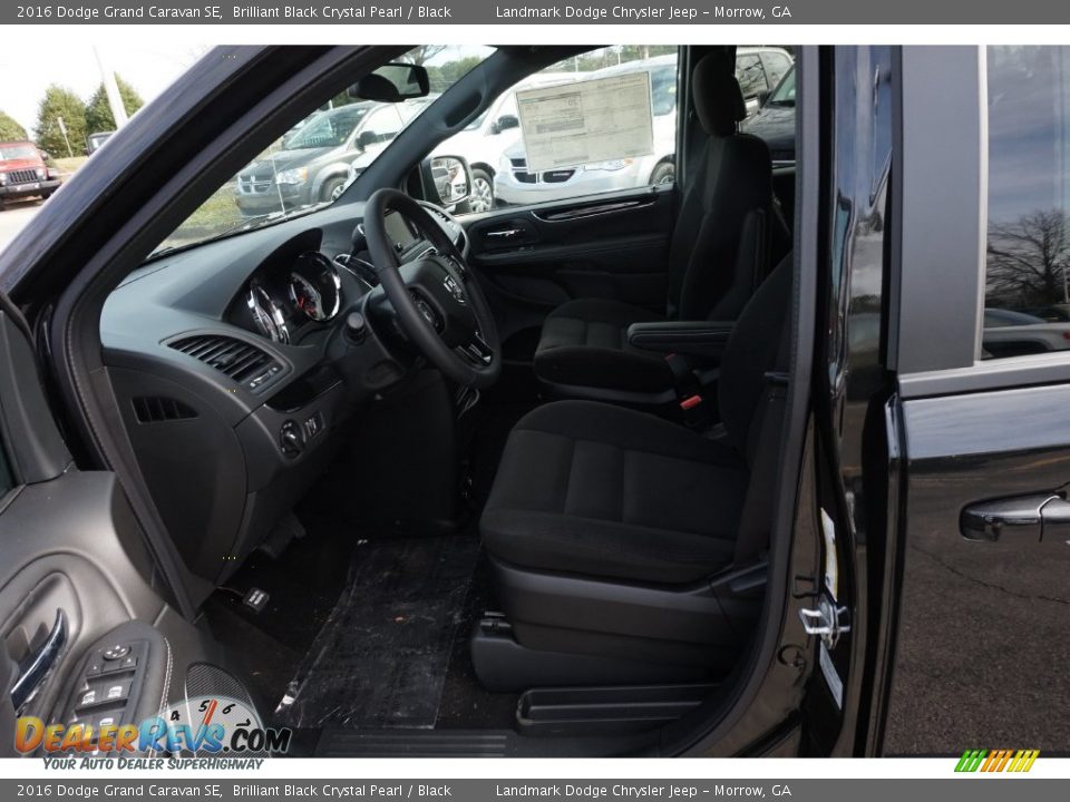 2016 Dodge Grand Caravan SE Brilliant Black Crystal Pearl / Black Photo #6