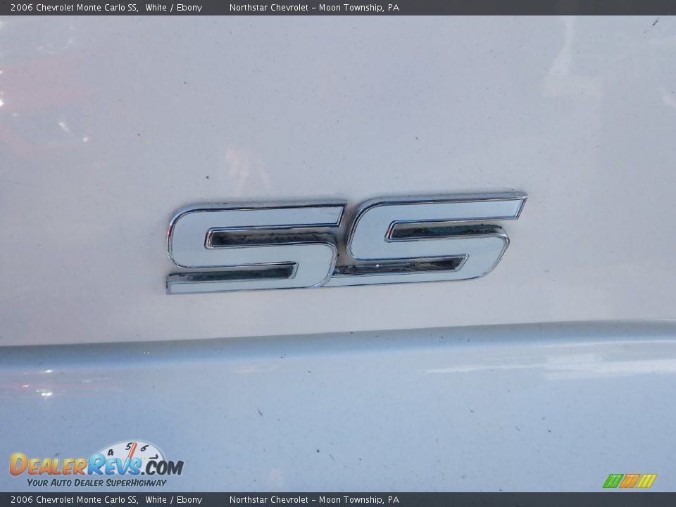 2006 Chevrolet Monte Carlo SS White / Ebony Photo #9