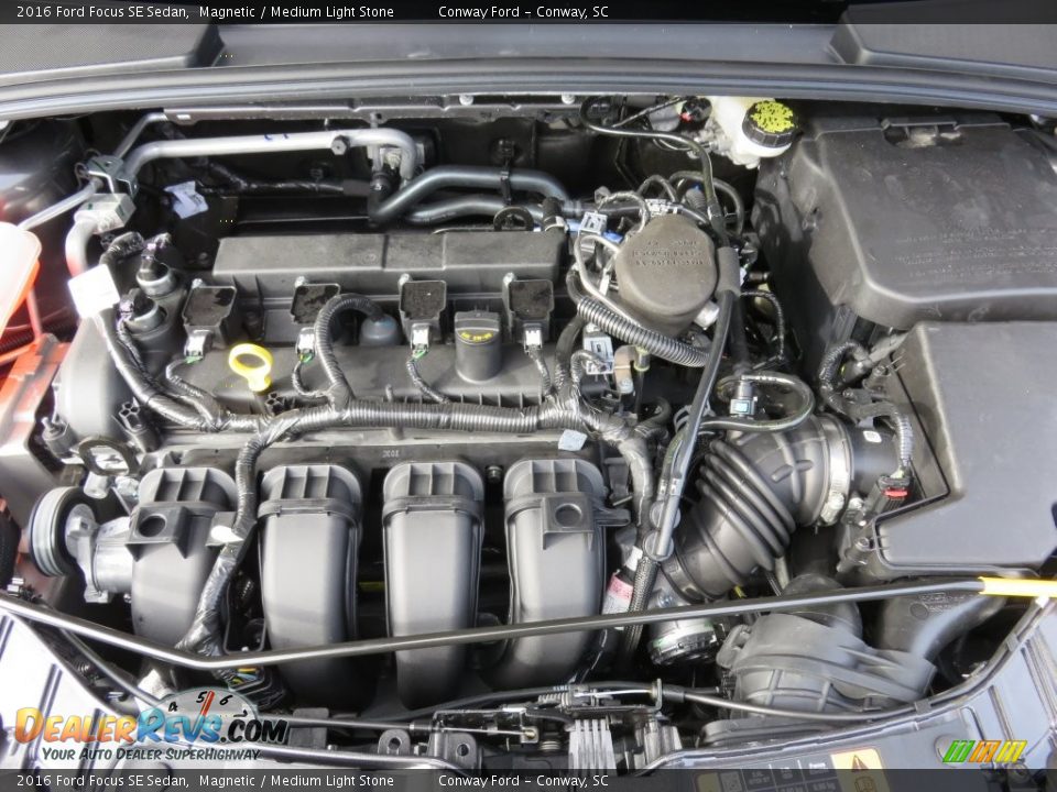 2016 Ford Focus SE Sedan Magnetic / Medium Light Stone Photo #10