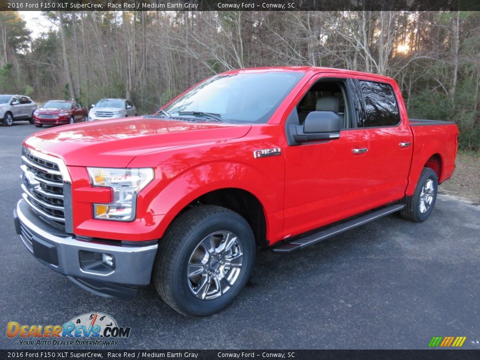 2016 Ford F150 XLT SuperCrew Race Red / Medium Earth Gray Photo #11