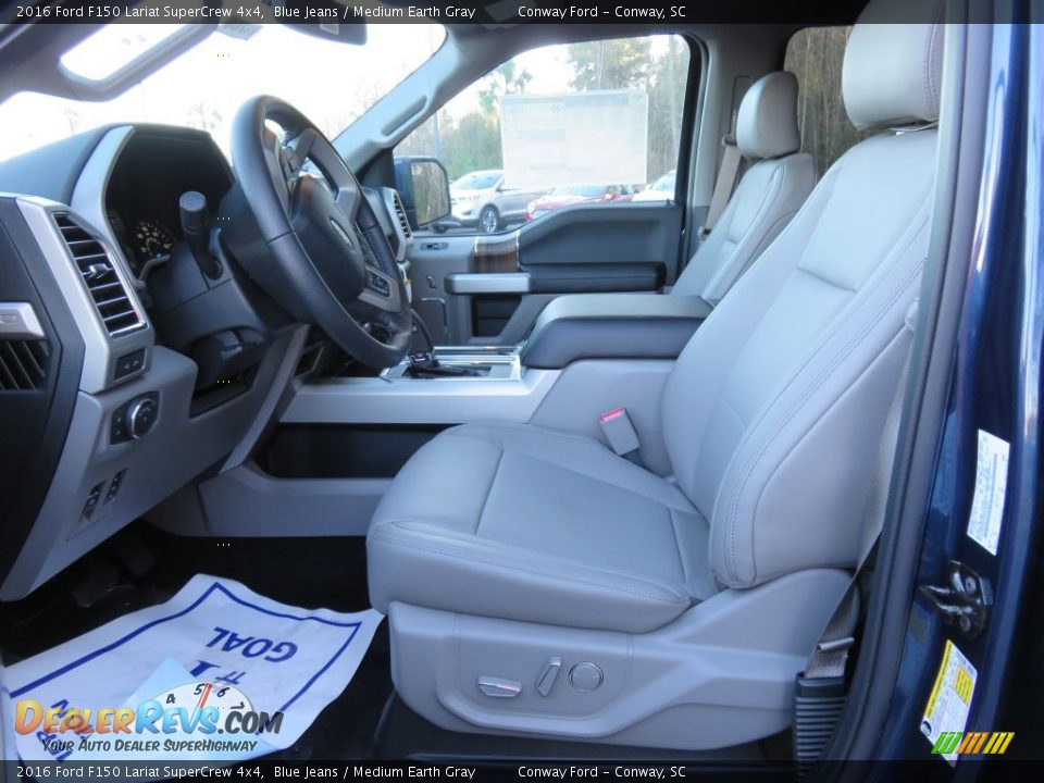 2016 Ford F150 Lariat SuperCrew 4x4 Blue Jeans / Medium Earth Gray Photo #16