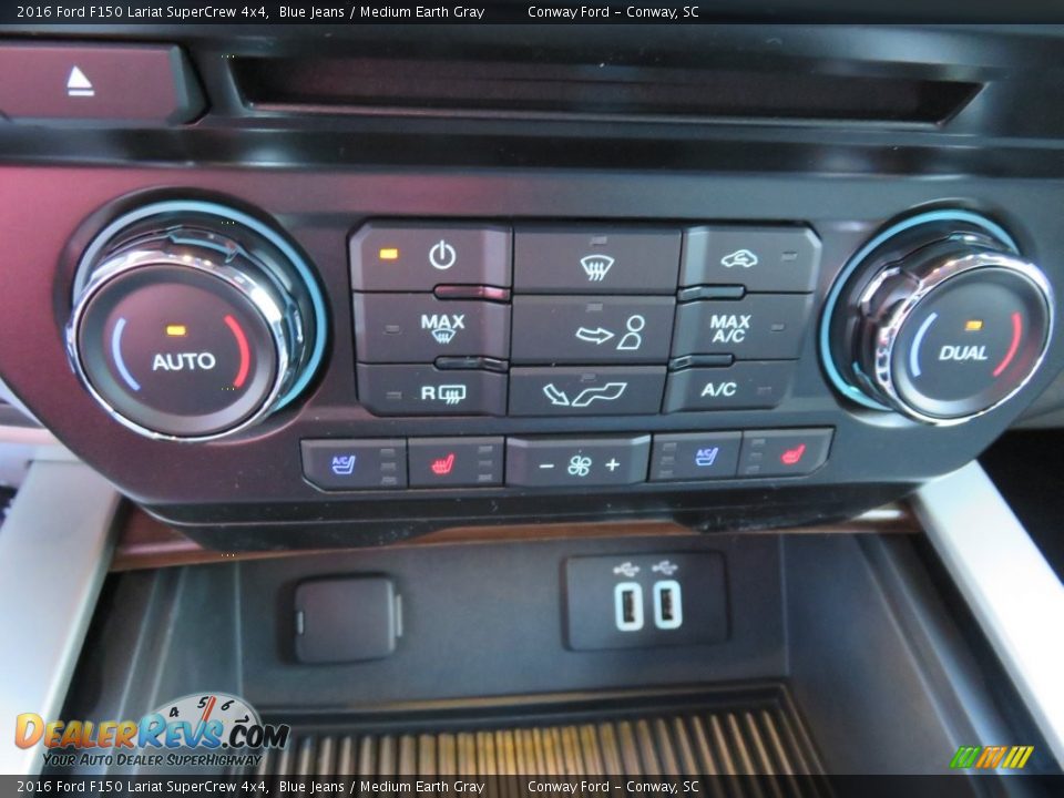 2016 Ford F150 Lariat SuperCrew 4x4 Blue Jeans / Medium Earth Gray Photo #29
