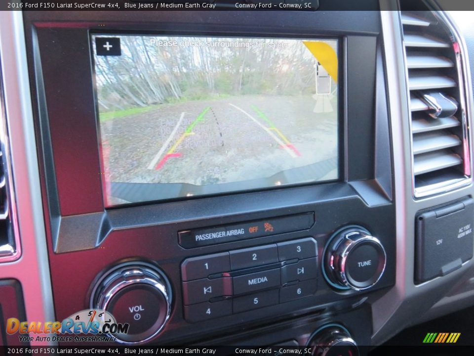2016 Ford F150 Lariat SuperCrew 4x4 Blue Jeans / Medium Earth Gray Photo #30