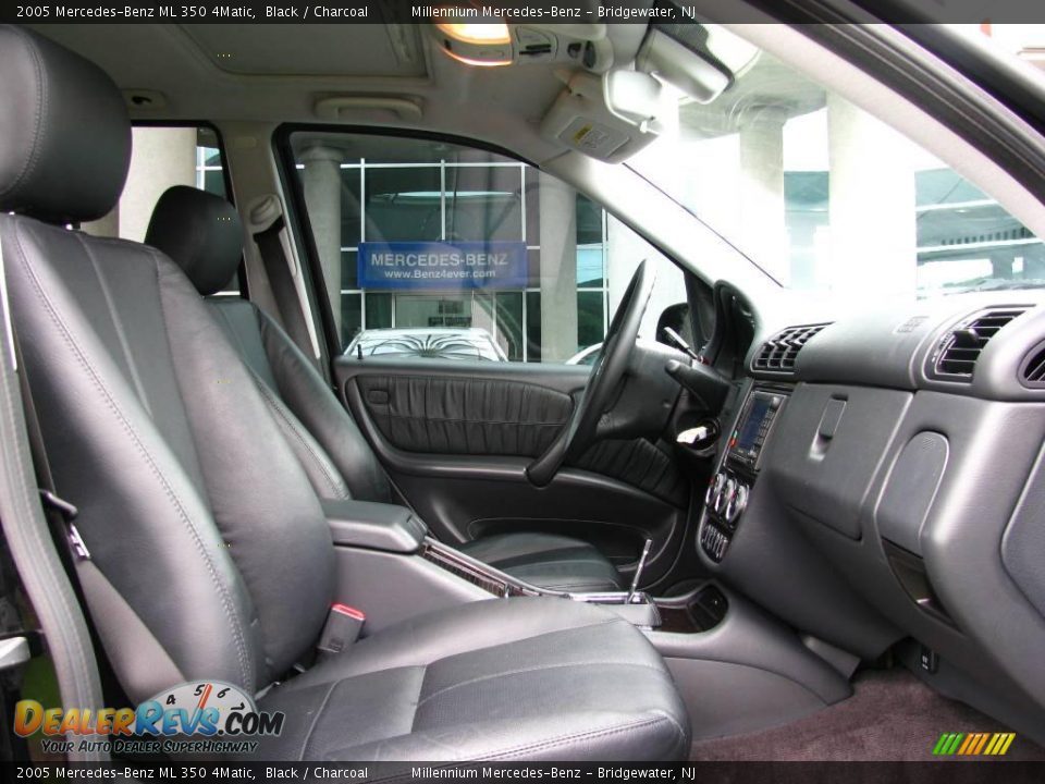 2005 Mercedes-Benz ML 350 4Matic Black / Charcoal Photo #13