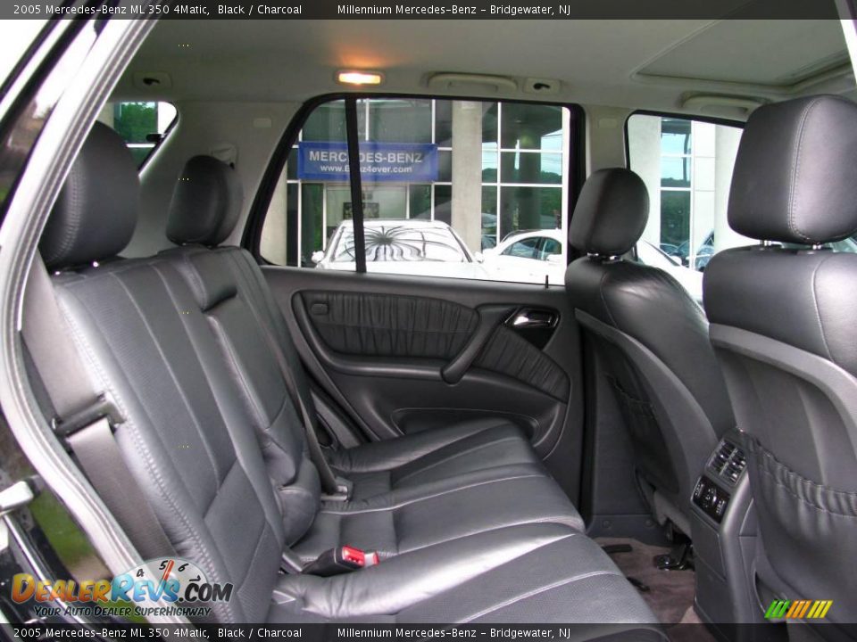 2005 Mercedes-Benz ML 350 4Matic Black / Charcoal Photo #14