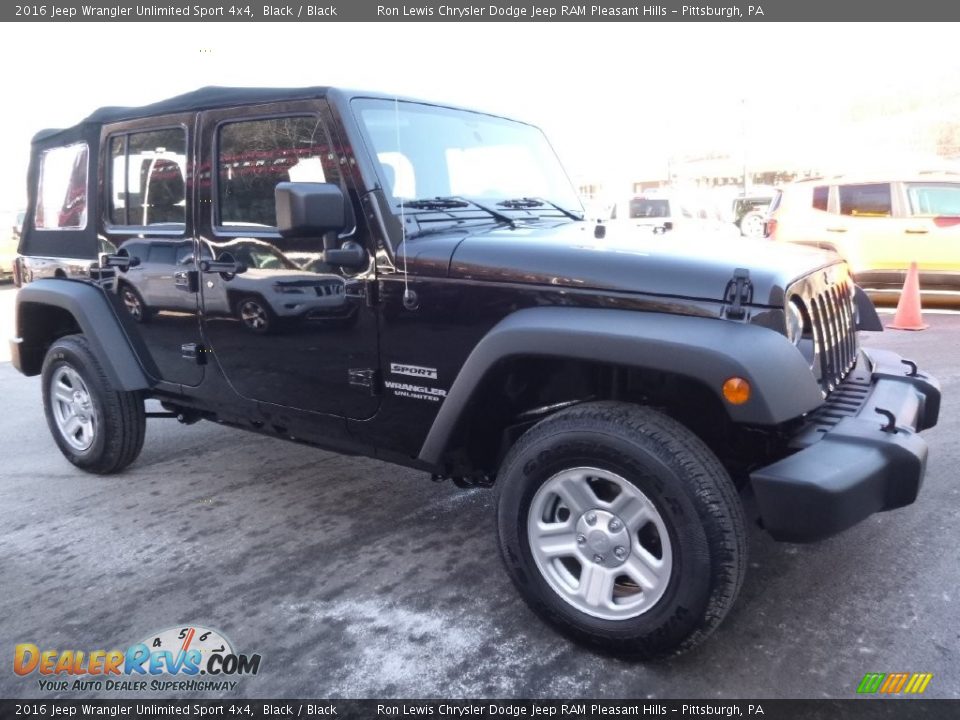 2016 Jeep Wrangler Unlimited Sport 4x4 Black / Black Photo #8