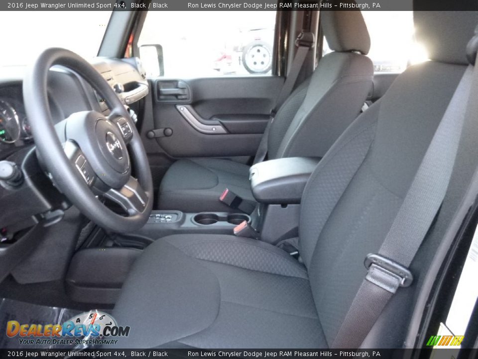 2016 Jeep Wrangler Unlimited Sport 4x4 Black / Black Photo #11