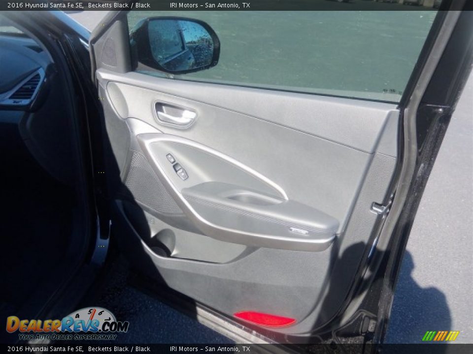 2016 Hyundai Santa Fe SE Becketts Black / Black Photo #15