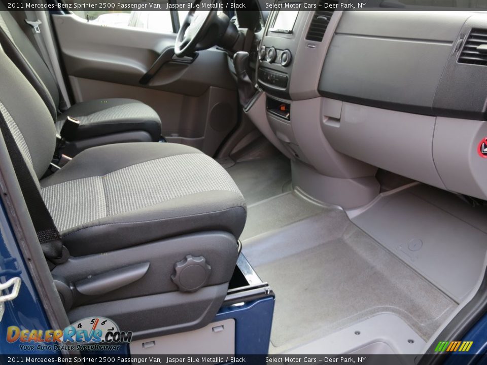 2011 Mercedes-Benz Sprinter 2500 Passenger Van Jasper Blue Metallic / Black Photo #16