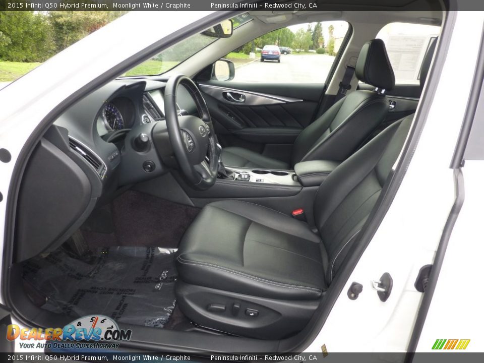Front Seat of 2015 Infiniti Q50 Hybrid Premium Photo #11