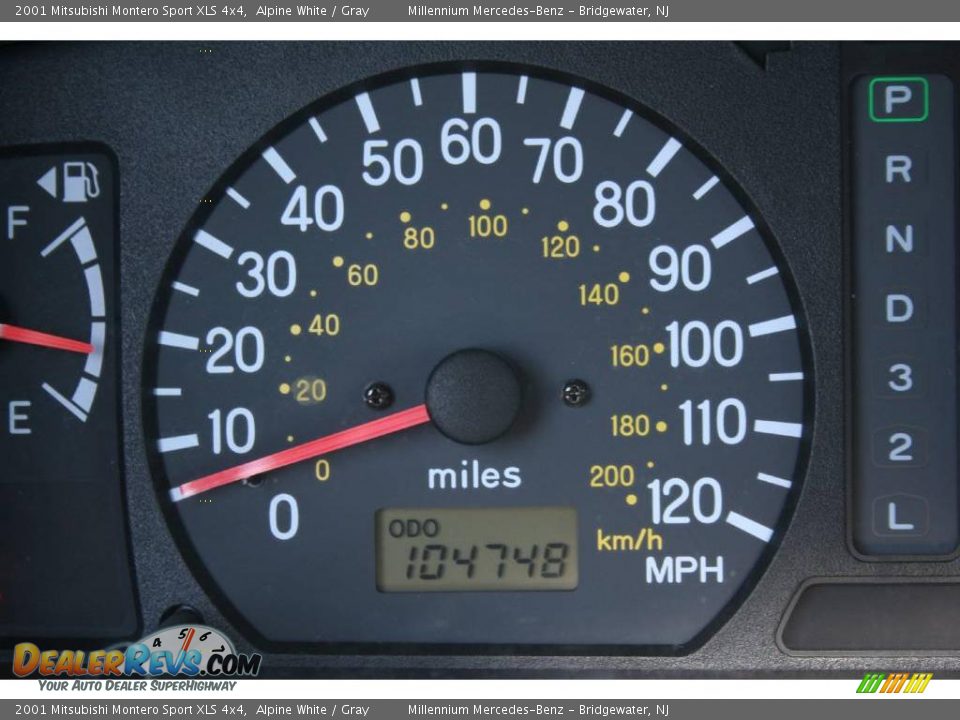 2001 Mitsubishi Montero Sport XLS 4x4 Alpine White / Gray Photo #14