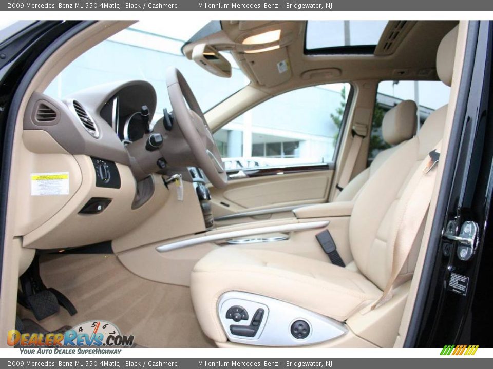2009 Mercedes-Benz ML 550 4Matic Black / Cashmere Photo #10