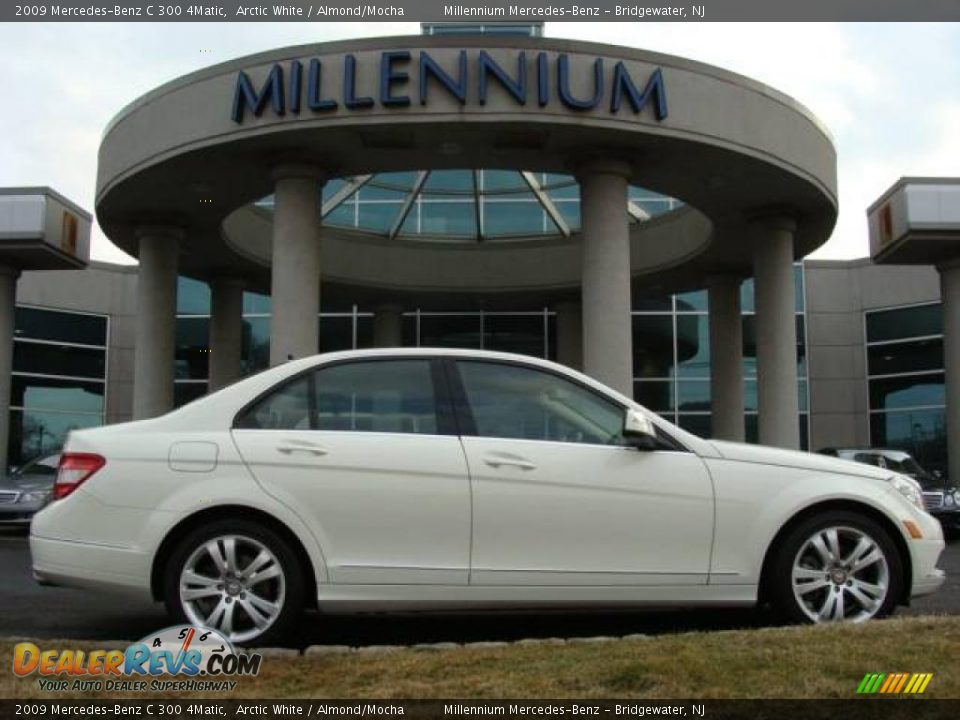 2009 Mercedes-Benz C 300 4Matic Arctic White / Almond/Mocha Photo #1