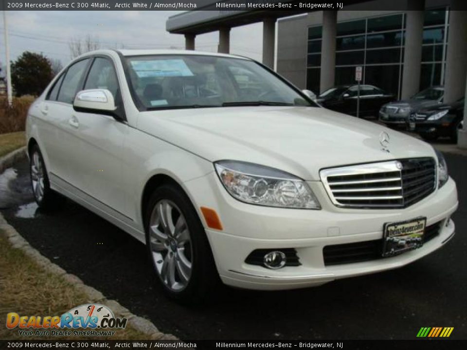 2009 Mercedes-Benz C 300 4Matic Arctic White / Almond/Mocha Photo #2