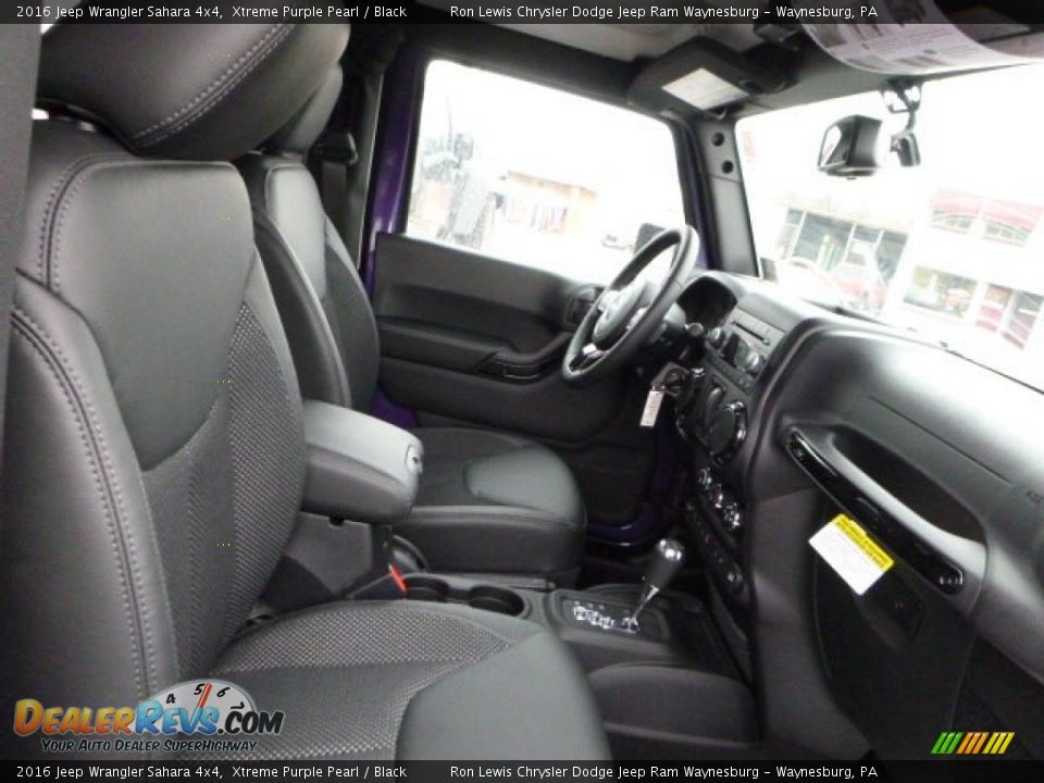 2016 Jeep Wrangler Sahara 4x4 Xtreme Purple Pearl / Black Photo #9