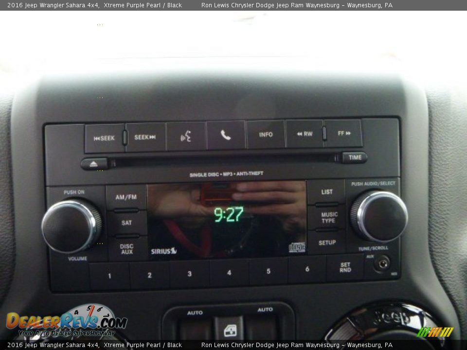 2016 Jeep Wrangler Sahara 4x4 Xtreme Purple Pearl / Black Photo #18