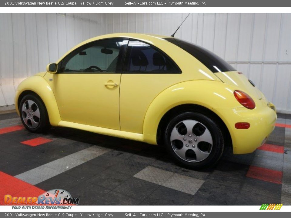2001 Volkswagen New Beetle GLS Coupe Yellow / Light Grey Photo #11