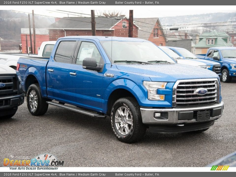 Front 3/4 View of 2016 Ford F150 XLT SuperCrew 4x4 Photo #3