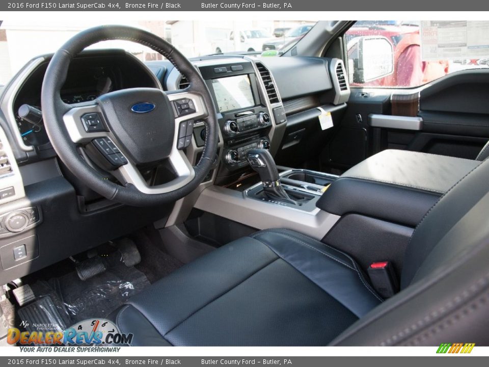 Black Interior - 2016 Ford F150 Lariat SuperCab 4x4 Photo #13