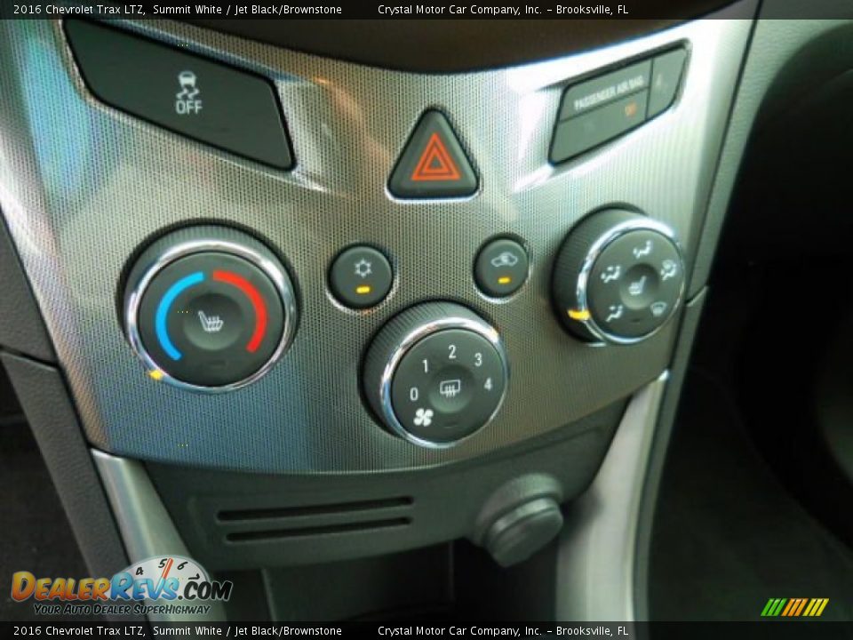 Controls of 2016 Chevrolet Trax LTZ Photo #21