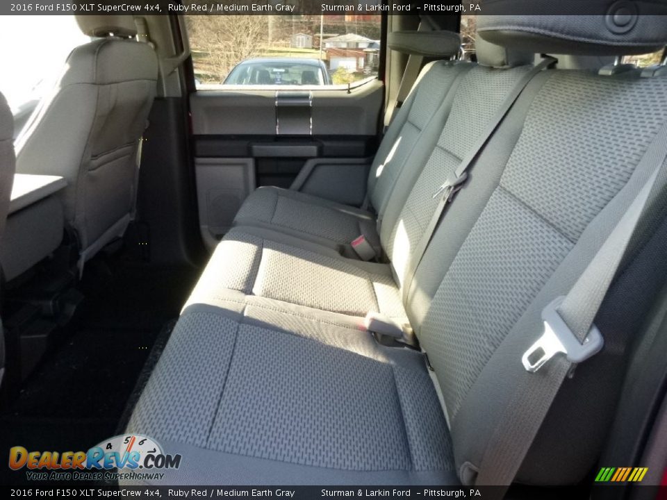 2016 Ford F150 XLT SuperCrew 4x4 Ruby Red / Medium Earth Gray Photo #7