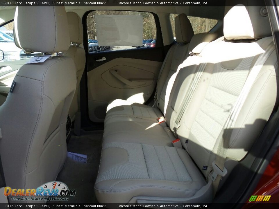 2016 Ford Escape SE 4WD Sunset Metallic / Charcoal Black Photo #6
