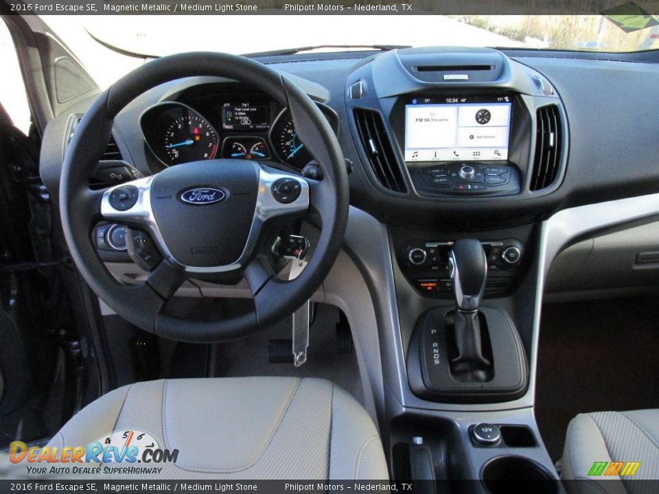 2016 Ford Escape SE Magnetic Metallic / Medium Light Stone Photo #25