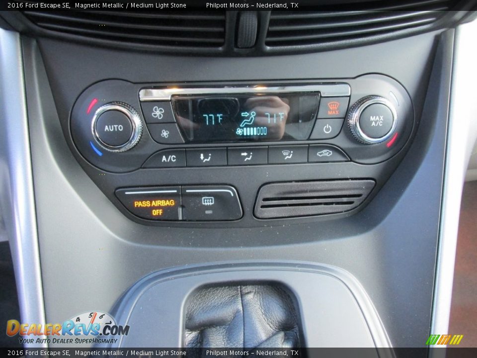 2016 Ford Escape SE Magnetic Metallic / Medium Light Stone Photo #28