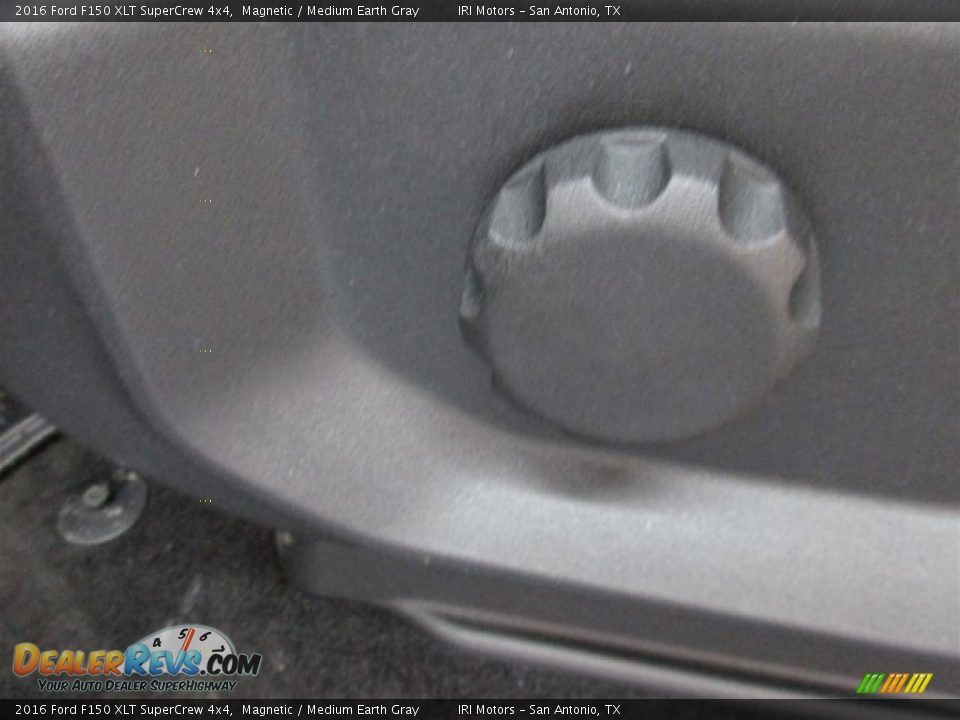 2016 Ford F150 XLT SuperCrew 4x4 Magnetic / Medium Earth Gray Photo #16