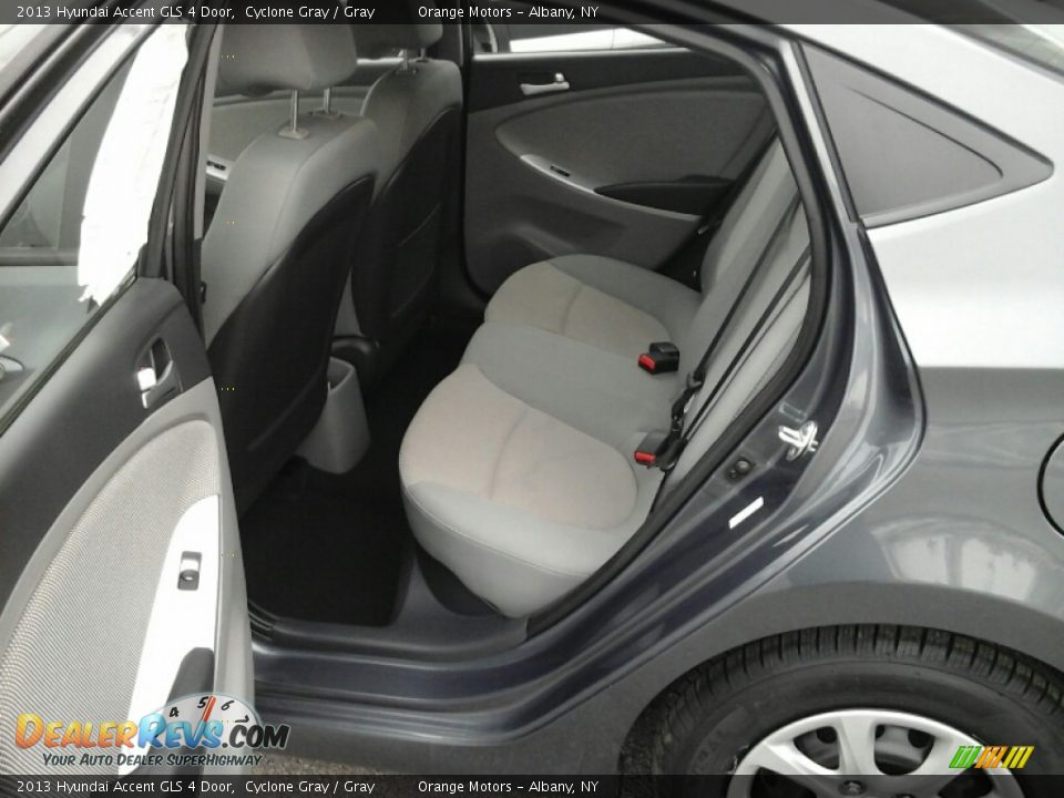 2013 Hyundai Accent GLS 4 Door Cyclone Gray / Gray Photo #9
