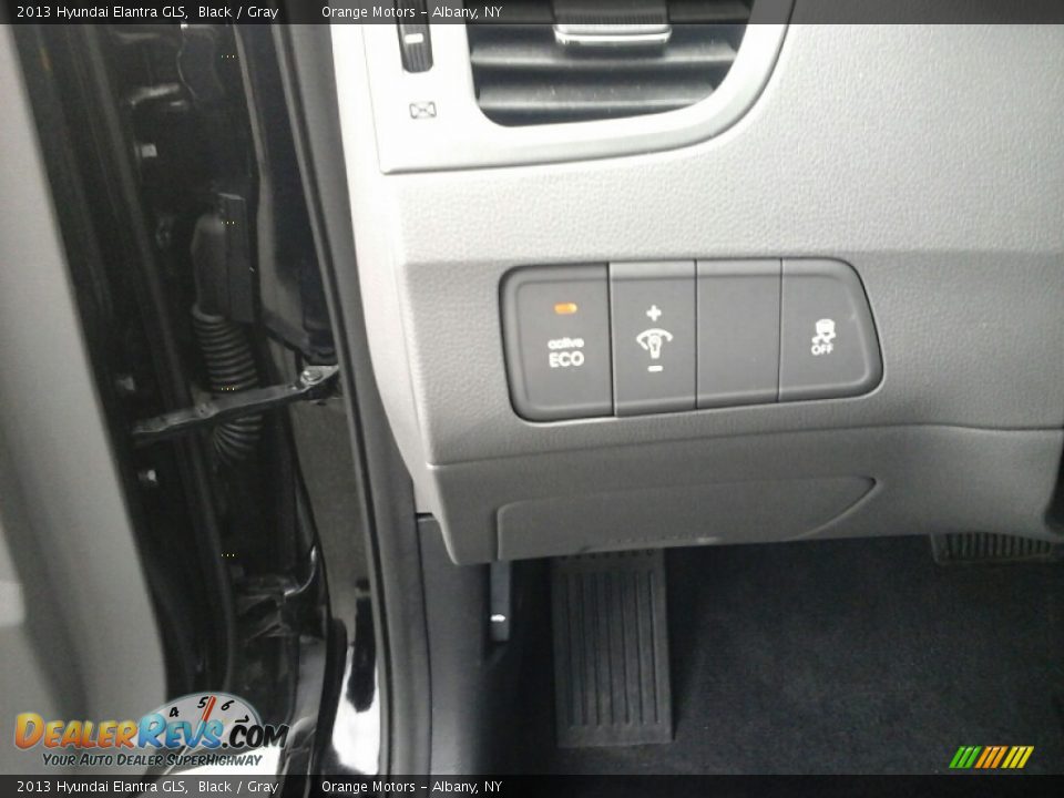 2013 Hyundai Elantra GLS Black / Gray Photo #18