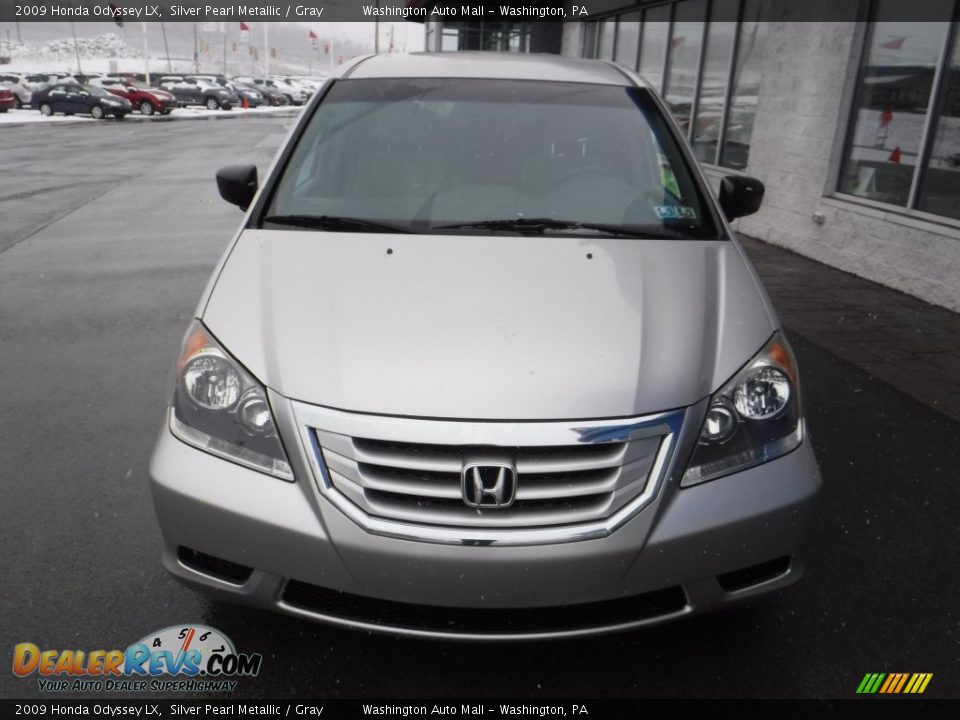 2009 Honda Odyssey LX Silver Pearl Metallic / Gray Photo #3