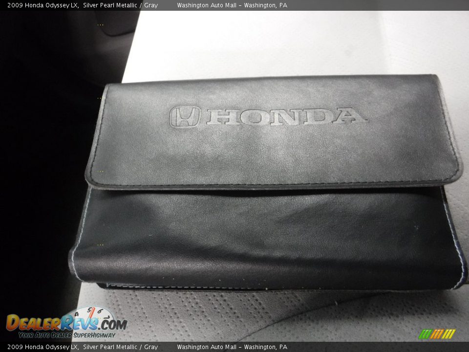 2009 Honda Odyssey LX Silver Pearl Metallic / Gray Photo #18