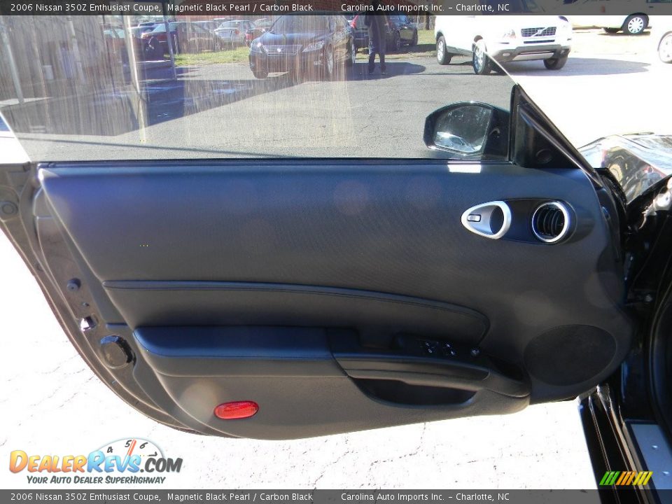 2006 Nissan 350Z Enthusiast Coupe Magnetic Black Pearl / Carbon Black Photo #18