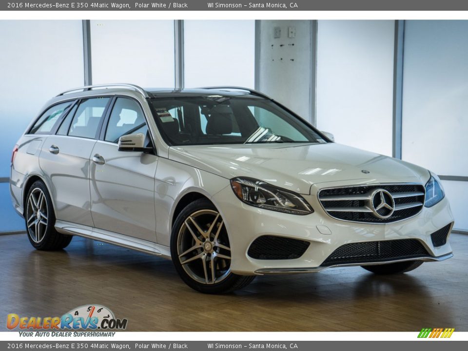 Front 3/4 View of 2016 Mercedes-Benz E 350 4Matic Wagon Photo #12