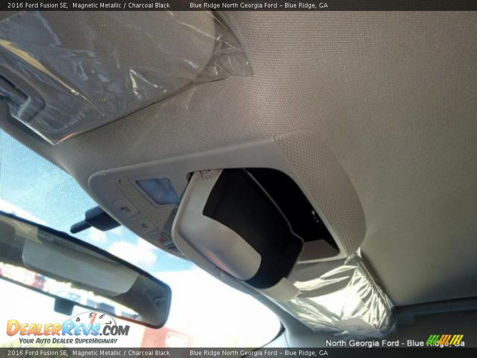 2016 Ford Fusion SE Magnetic Metallic / Charcoal Black Photo #25