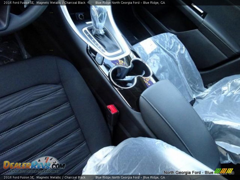 2016 Ford Fusion SE Magnetic Metallic / Charcoal Black Photo #26