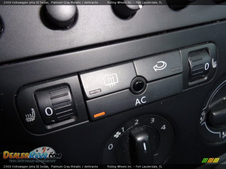 2009 Volkswagen Jetta SE Sedan Platinum Gray Metallic / Anthracite Photo #4