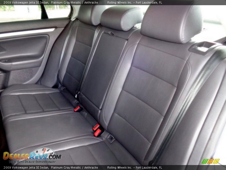 2009 Volkswagen Jetta SE Sedan Platinum Gray Metallic / Anthracite Photo #17