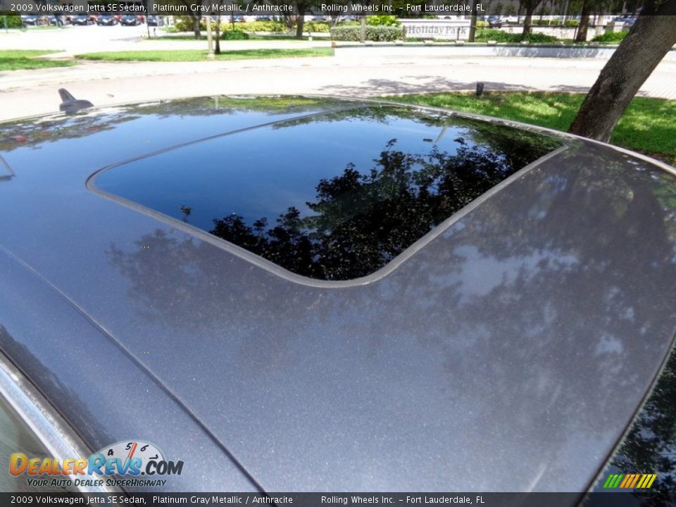 2009 Volkswagen Jetta SE Sedan Platinum Gray Metallic / Anthracite Photo #21