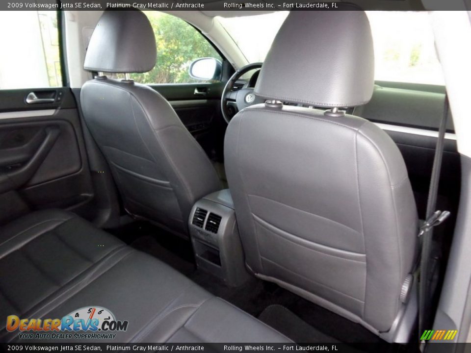 2009 Volkswagen Jetta SE Sedan Platinum Gray Metallic / Anthracite Photo #22