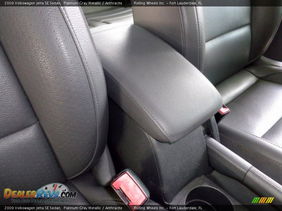 2009 Volkswagen Jetta SE Sedan Platinum Gray Metallic / Anthracite Photo #31